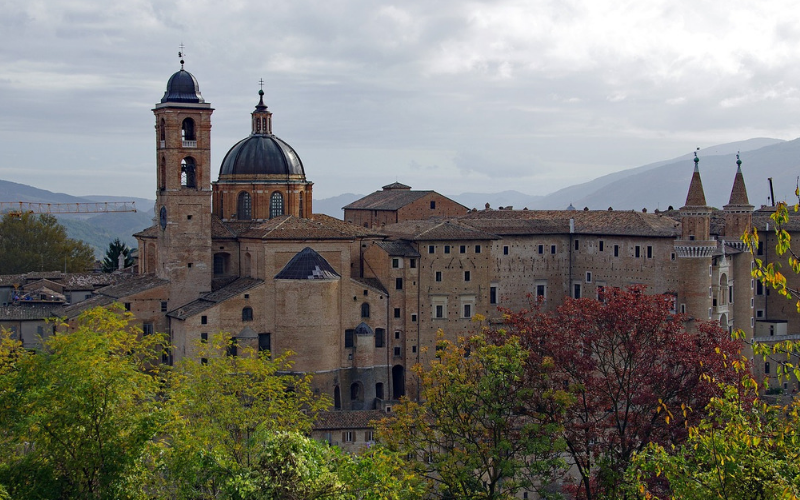 Urbino e Urbania