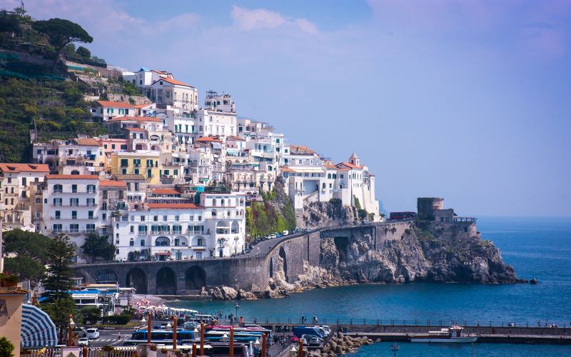 Isola di Procida, Pompei, Costiera Amalfitana e Campi Flegrei